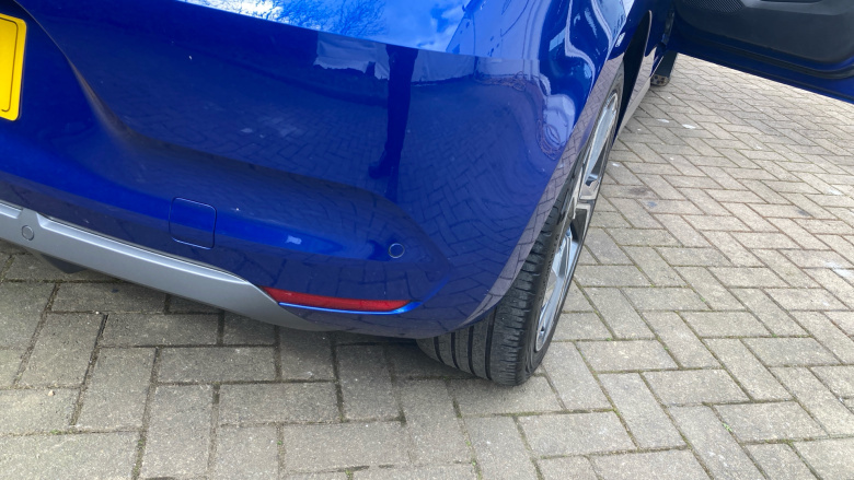 Renault Clio 1.6 E-TECH Hybrid 140 RS Line 5dr Auto Hybrid Hatchback